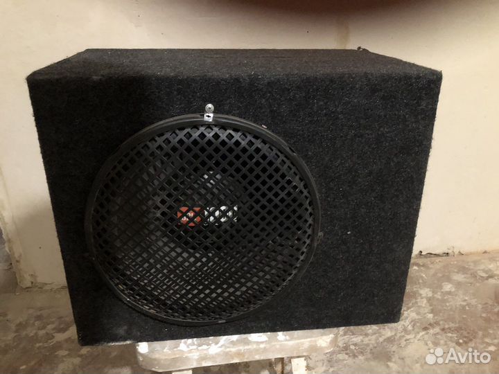 Сабвуфер jbl 1000