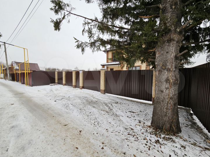 Коттедж 180 м² на участке 7,5 сот.