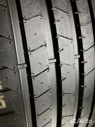 Pirelli P Zero PZ4 275/50 R20 110W