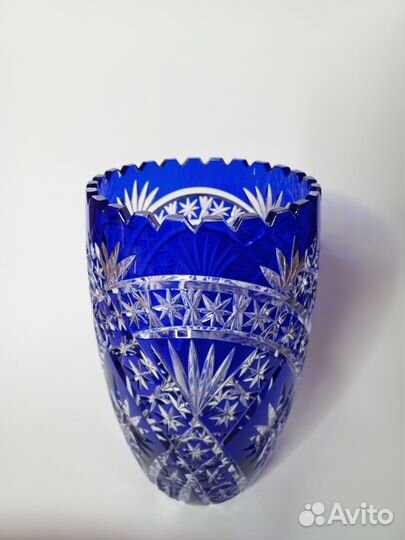 Синяя кобальтовая ваза из хрусталя
