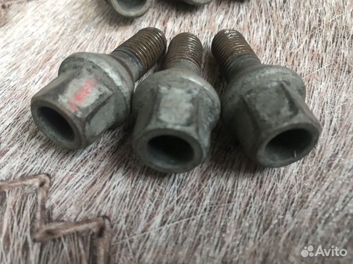 Болты колесные 6 x 15 ET 50