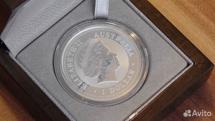 Монета 1 dollar elizabeth II australia 2002