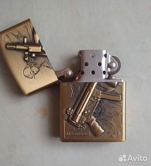 Зажигалка бензиновая