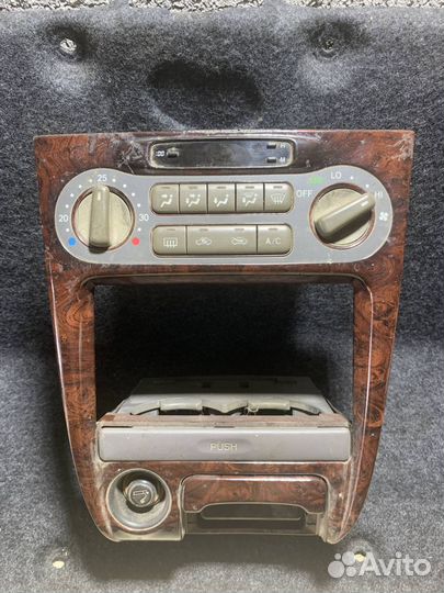 Блок управления климат контролем Toyota Corolla