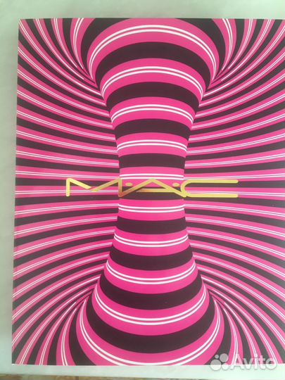 Набор косметики MAC