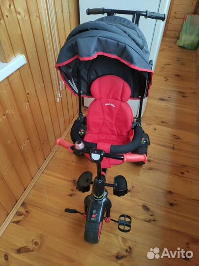 Детский велосипед с ручкой