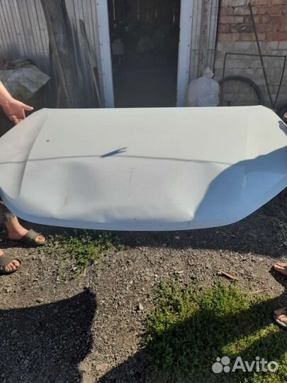 Капот на LADA granta