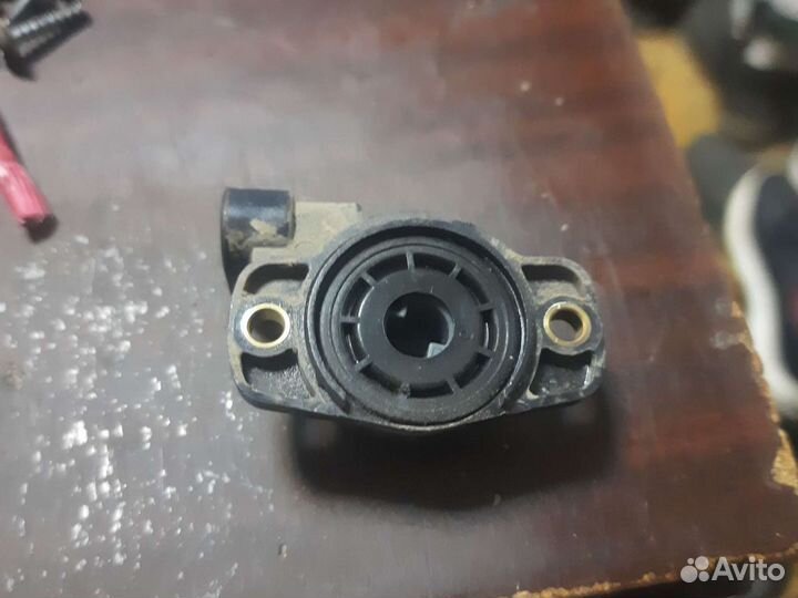 Датчик положения дроссельной заслонки Renault