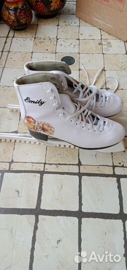 Коньки женские 38р