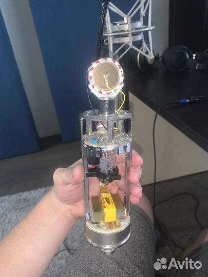 Студийный микрофон Warm Audio WA-47