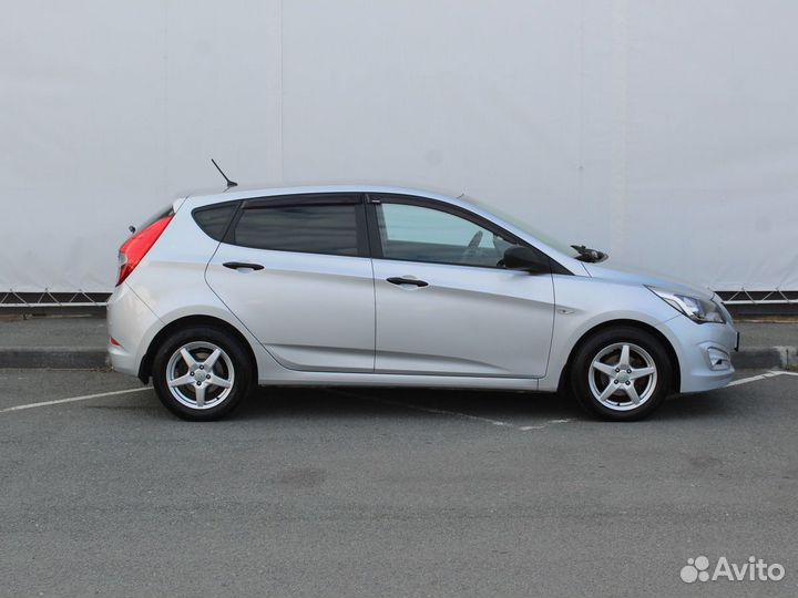 Hyundai Solaris 1.4 AT, 2015, 94 664 км