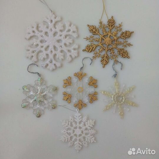 Новогодние ёлочные украшения