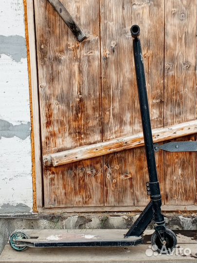 Трюковой самокат парк