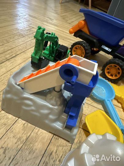 Игрушки в песочницу