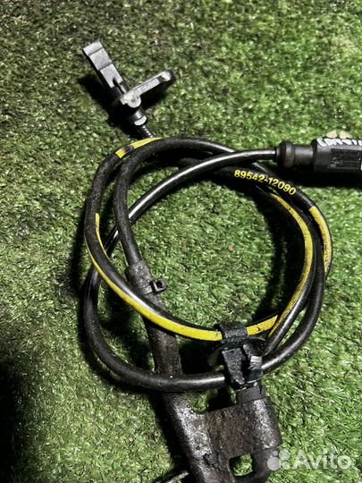 Датчик ABS Toyota Corolla E150