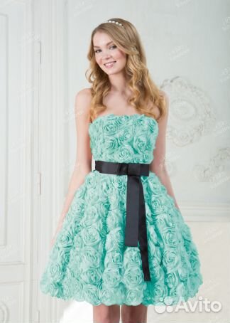 Бирюзовое платье