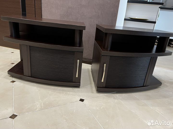 Тумба прикроватная