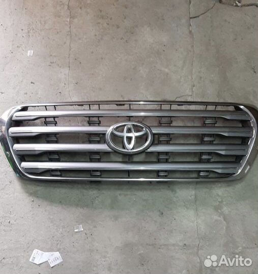 Решетка радиатора toyota land cruiser 200