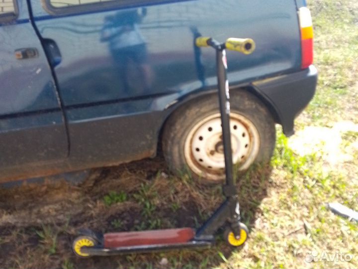 Трюковой самокат парк