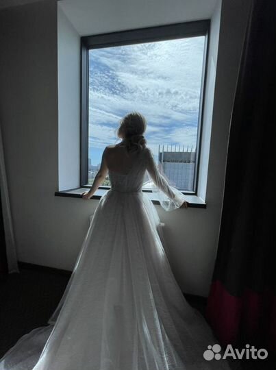 Шикарное свадебное платье в идеальном состоянии