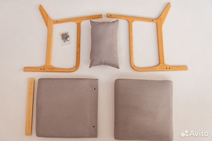 Кресло из дерева