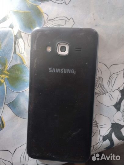 Телефон Samsung galaxy J3(2016)