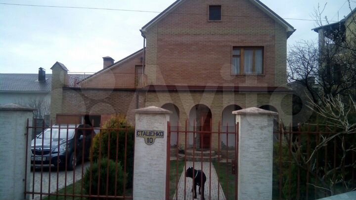 Дом 320 м² на участке 9 сот.