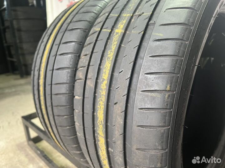 Michelin Pilot Sport 4 245/45 R17