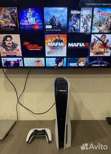 Sony PlayStation 5 (PS5) и 400 игр на PS Plus