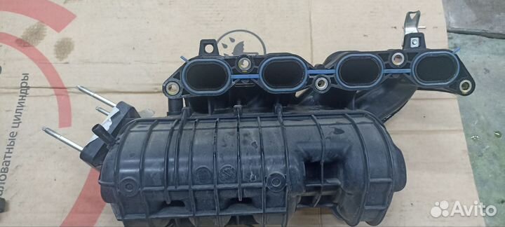 Впускной коллектор Toyota corolla nze 141,1 nz fe