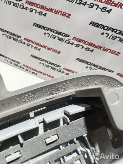 Плафон освещения салона ford fusion