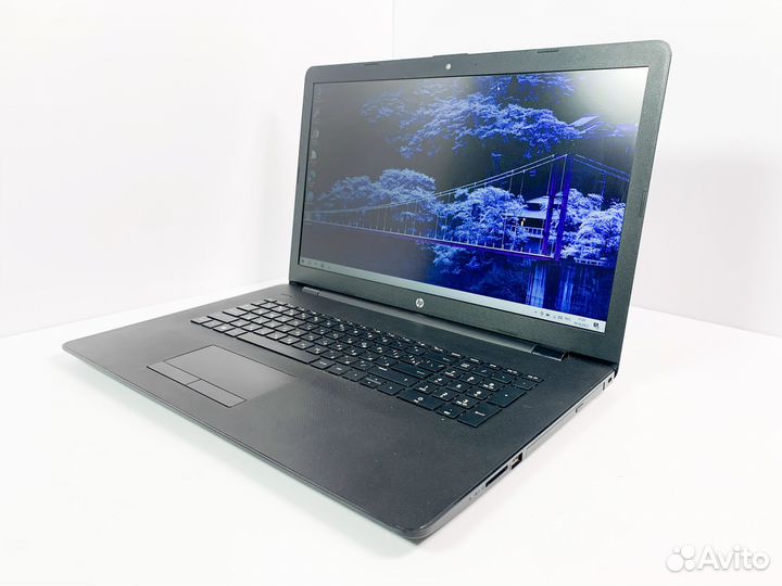 Ноутбук HP Core i3 17 дюймов