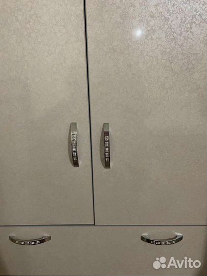 Шкаф в прихожую