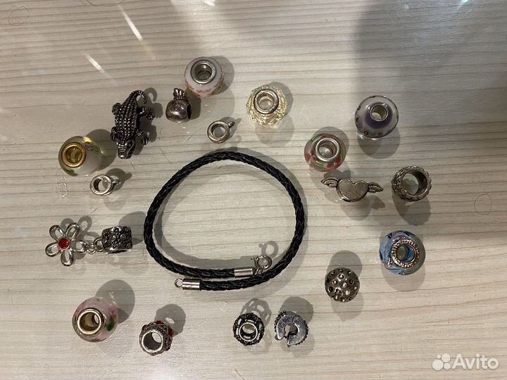 Комплект браслет с шармами