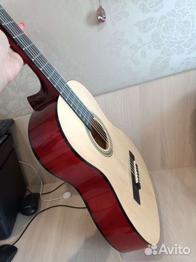 Продам гитару