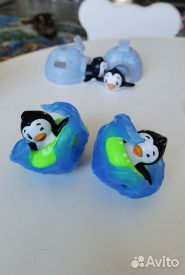 Игрушки из киндера макси пингвины