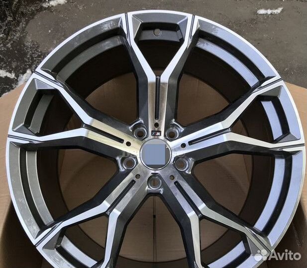 Диски R20 на BMW 741 М стиль