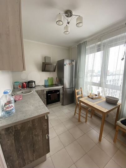 1-к. квартира, 35 м², 16/25 эт.