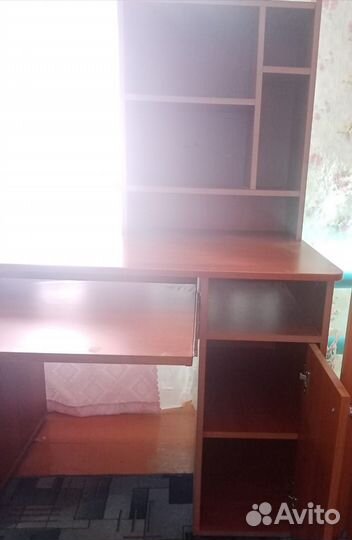 Компьютерный стол