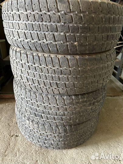 Cooper Weather-Master S/T 225/65 R17