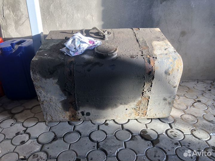 Топливный бак