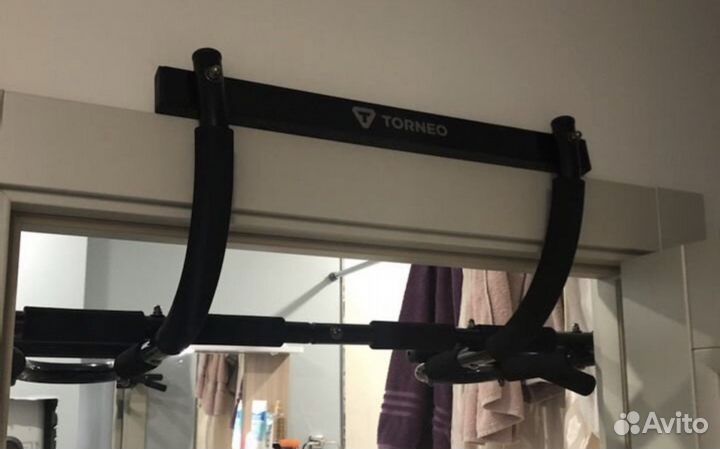 Турник torneo в дверной проем. Идеальное состояние