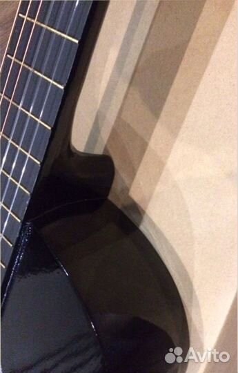 Классическая гитара шестиструнная