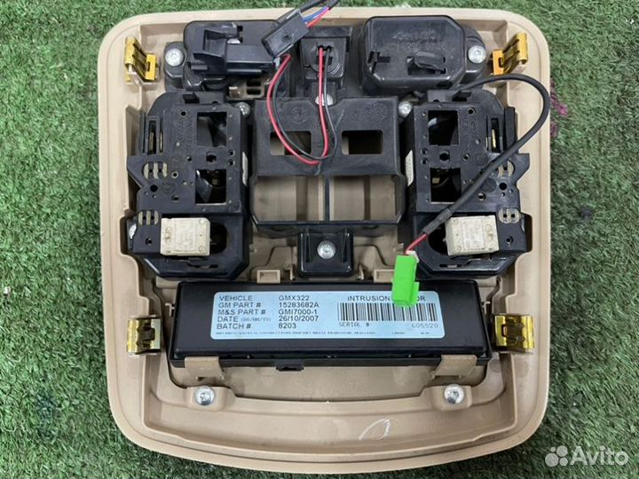 Плафон подсветки салона передний Cadillac Cts 2