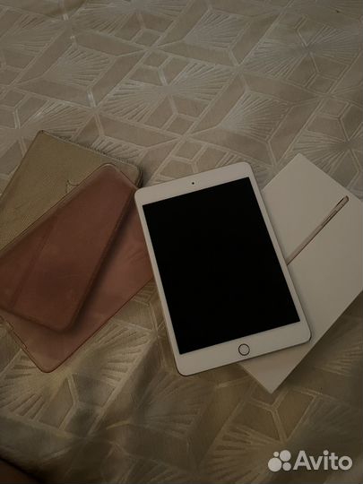 Планшет apple iPad mini 4
