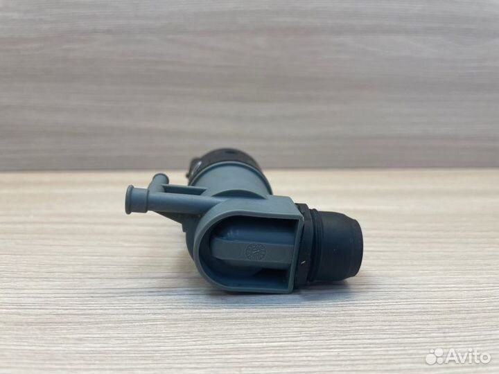 Насос стеклоомывателя Renault Logan