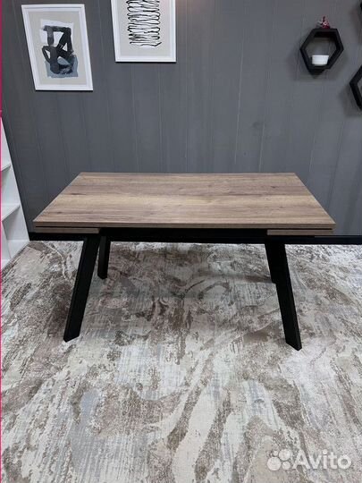 Красивый стол