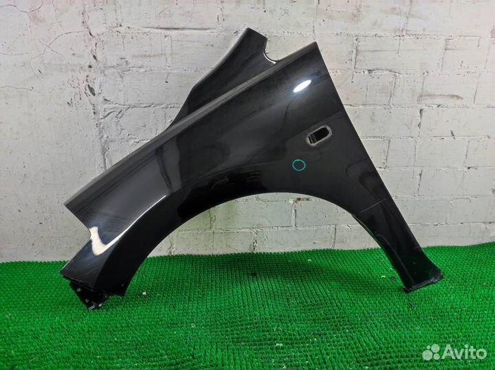 Крыло переднее левое Nissan Tiida 2008