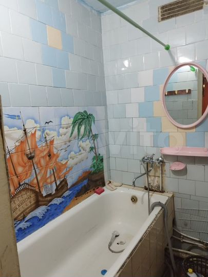 3-к. квартира, 68 м², 1/2 эт.