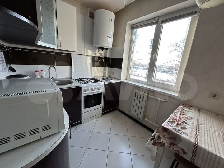 2-к. квартира, 42 м², 3/5 эт.